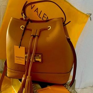 Valentino11’Largo/11’Ancho/8’de capacidad de fondo